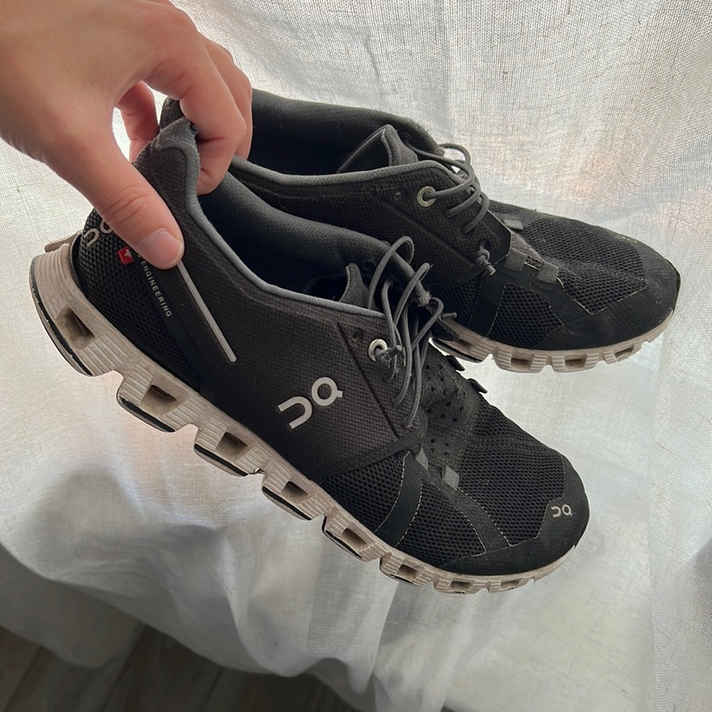 ON Running Shoes